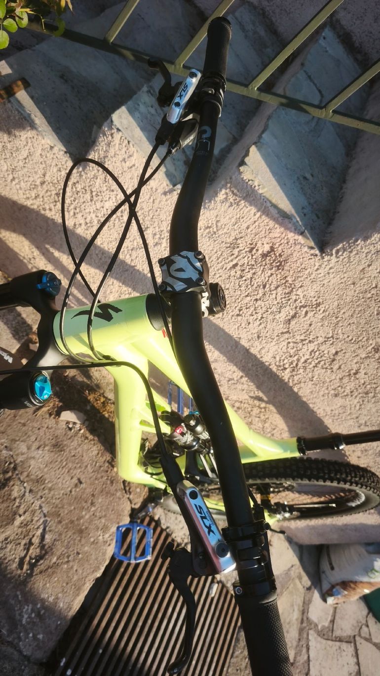Tweedehands Specialized Status Shimano SLX 2025 Mountainbike — afbeelding 3 van 6