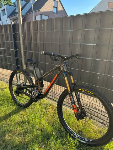 Used Propain Tyee SRAM GX 2021 Mountainbike, Black — image 3 of 16
