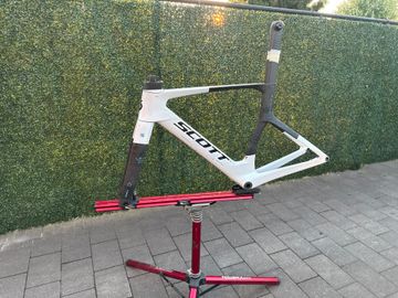 Used Scott Foil RC Pro 2026 Frameset met Shimano Ultegra groep 2026 Road & Gravel, White — image 3 of 3