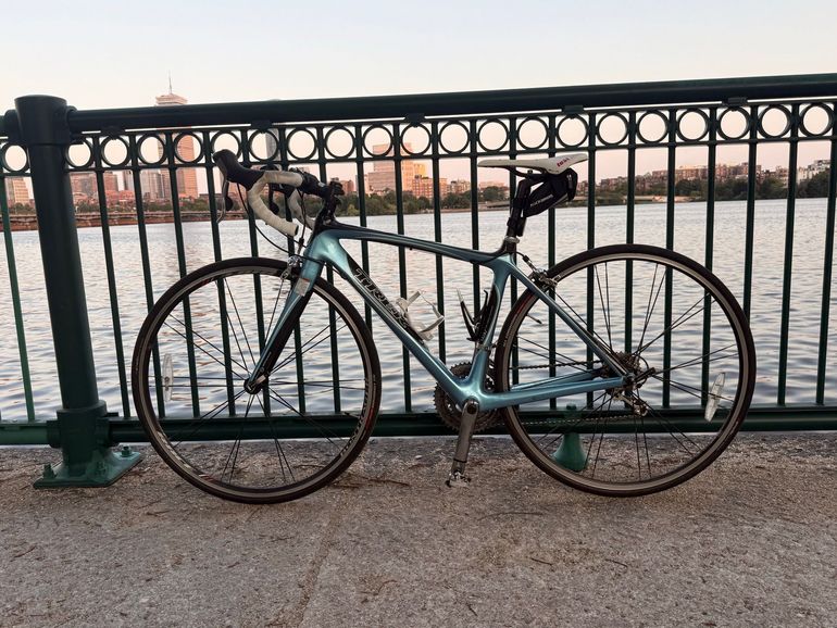 Used Trek Madone 4.5 WSD 2008 2008 Road & Gravel, Blue — image 1 of 6