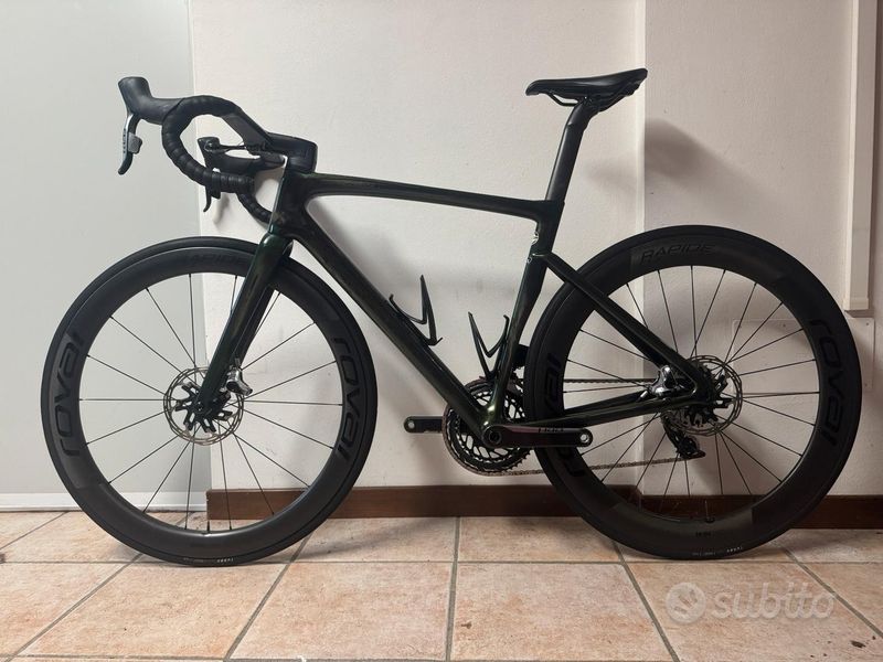 Used Specialized Tarmac SRAM Red eTap AXS 2021 Road & Gravel