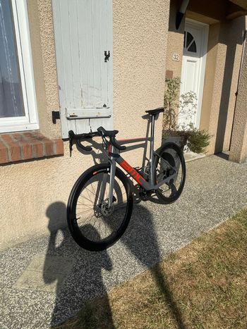 Brugt BMC Teammachine SLR TWO 2025 2025 Road & Gravel — billede 7 af 9