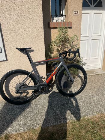 Brugt BMC Teammachine SLR TWO 2025 2025 Road & Gravel — billede 3 af 9