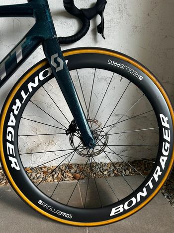 Brugt Scott Addict RC Pro 2024 2024 Road & Gravel — billede 8 af 8