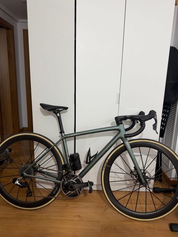 Used Specialized Aethos 2 2026 Road & Gravel, Green — image 5 of 6