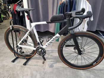 Brugt Canyon Grail CF SLX 8 Di2 RS 2026 2026 Road & Gravel