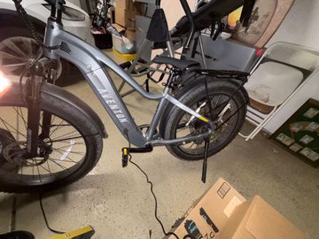 Used Aventon Aventure M 2025 2025 Mountainbike, Black, 26 — image 2 of 4