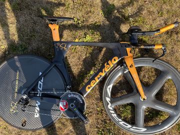 Tweedehands Cervélo P5 Custom World Edition 2023 Road & Gravel — afbeelding 2 van 9