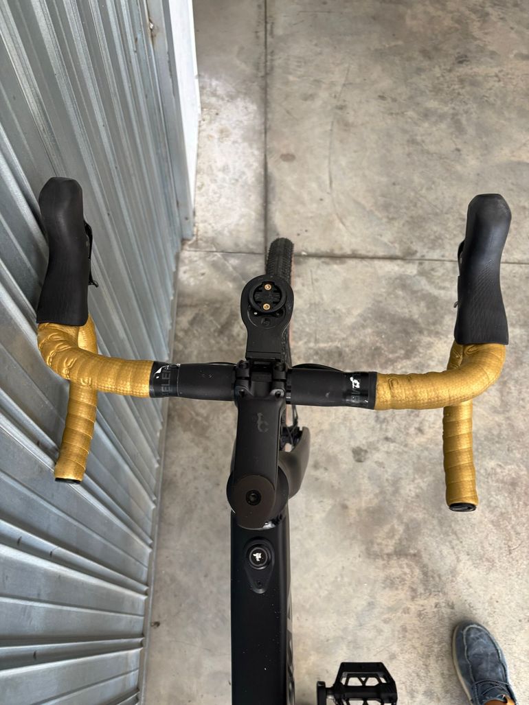 Used Orbea GAIN D30 2022 2022 Road & Gravel, Black — image 4 of 5