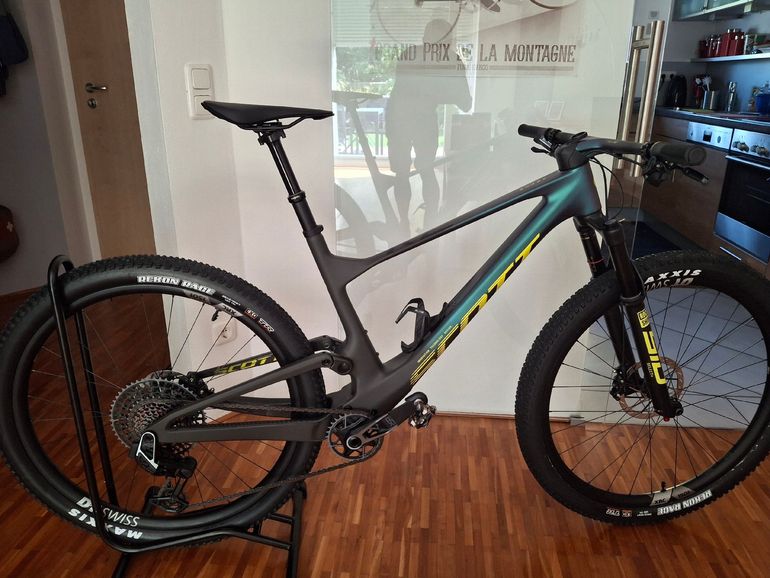 Brugt Scott spark rc world cup Custom SRAM X01 Eagle AXS 2024 Mountainbike — billede 1 af 14