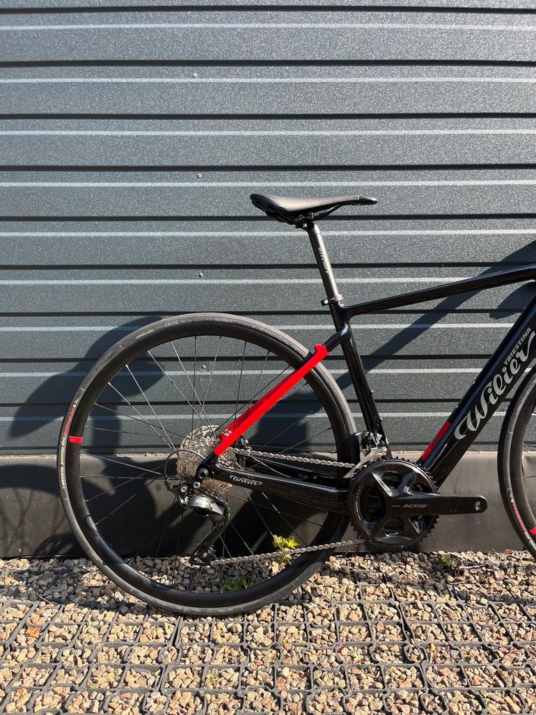 Brugt Wilier Garda Hybrid X35 S Shimano 105 12s NDR28 czarno-czerwony Garda 2025 Road & Gravel — billede 2 af 7
