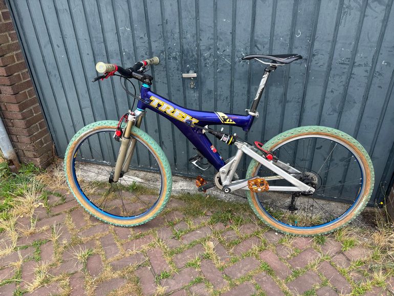 Used Trek Custom Shimano Deore 1998 Mountainbike, Blue — image 15 of 20