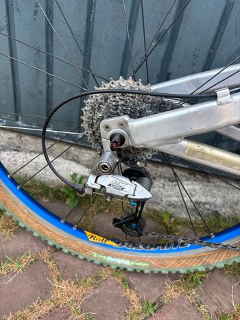 Used Trek Custom Shimano Deore 1998 Mountainbike, Blue — image 3 of 20