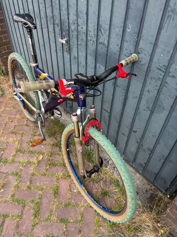 Used Trek Custom Shimano Deore 1998 Mountainbike, Blue — image 4 of 20