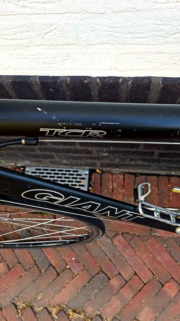 Used Giant Tcr Shimano 105 2007 Road & Gravel, Black — image 2 of 15