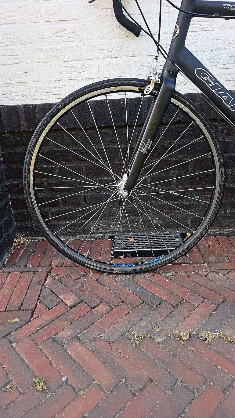 Used Giant Tcr Shimano 105 2007 Road & Gravel, Black — image 13 of 15