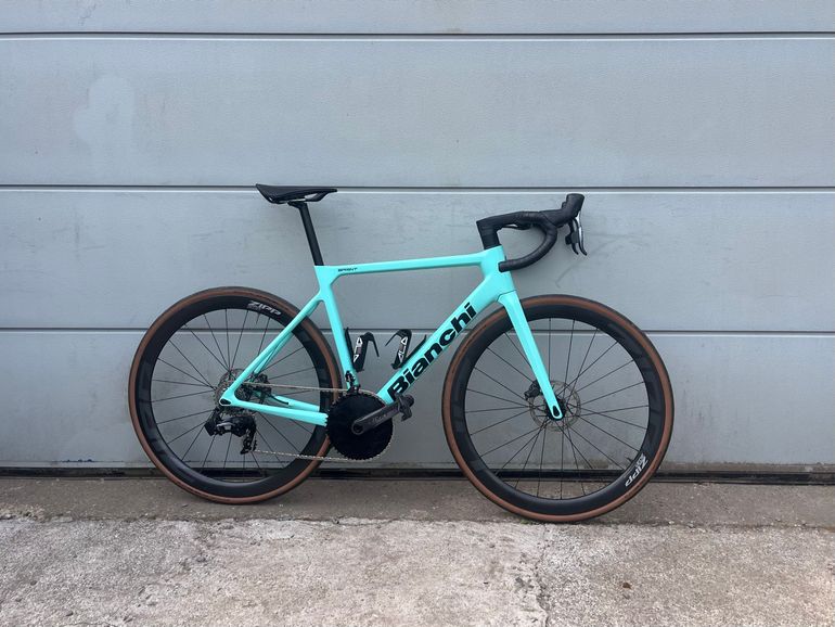Bianchi Sprint SRAM Force eTap AXS 2024 Road & Gravel usato, Blu — immagine 2 di 9
