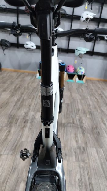 Used Specialized Turbo Levo SRAM GX Eagle AXS 2022 Mountainbike, White — image 16 of 20