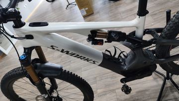 Gebrauchtes Specialized Turbo Levo SRAM GX Eagle AXS 2022 Mountainbike, Weiß — Bild 15 von 20
