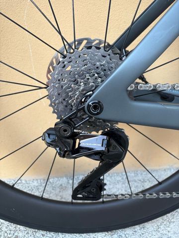 Used Scott Foil RC Pro 2024 2024 Road & Gravel, Black — image 3 of 5