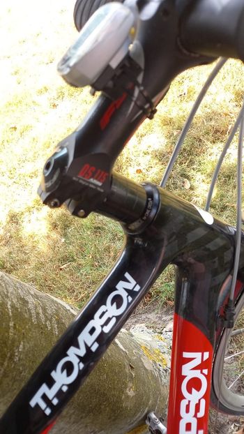 Used Thompson Custom Shimano 105 2018 Road & Gravel, Red — image 10 of 15