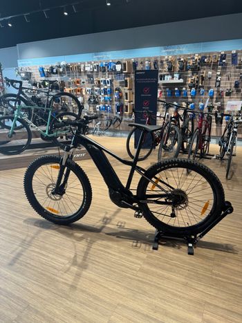 Giant Fathom E+ 3 Power 2020 2020 Mountainbike usato, Nero — immagine 2 di 4