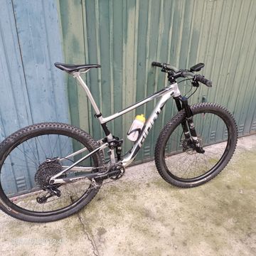 Używany Giant Anthem SRAM GX 2019 Mountainbike — zdjęcie 3 z 4