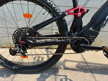 Brugt Fantic XTF 1.5 Sport 2022 2022 Mountainbike — billede 2 af 7
