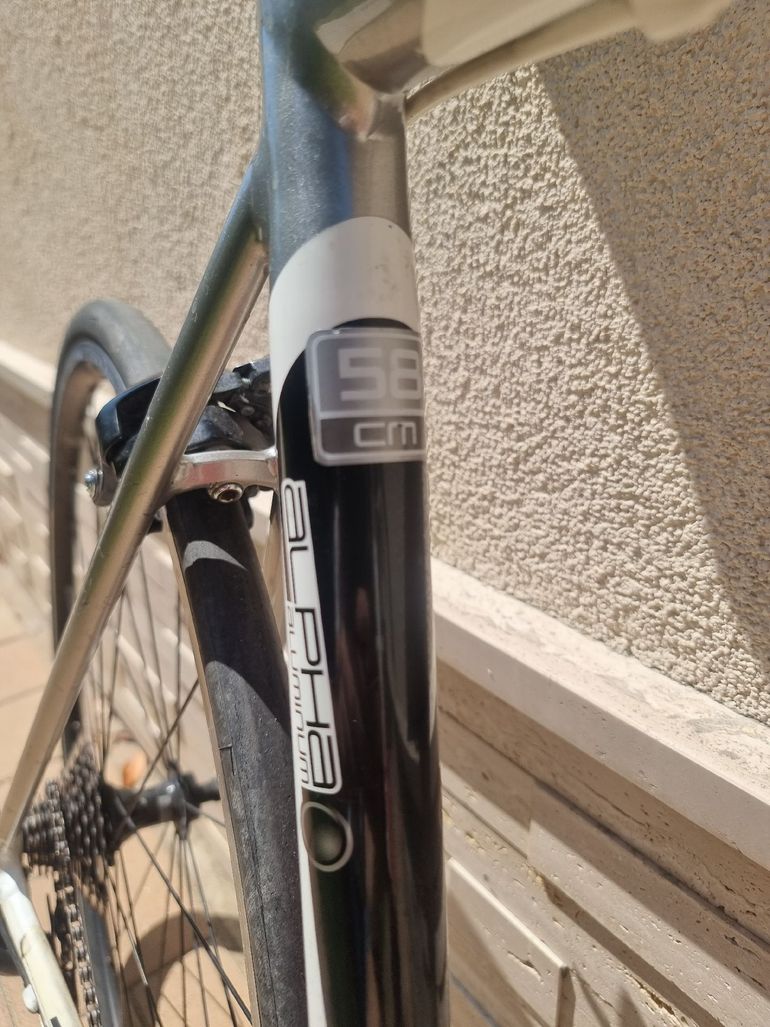 Tweedehands Trek 2.3 2010 2010 Road & Gravel — afbeelding 9 van 9