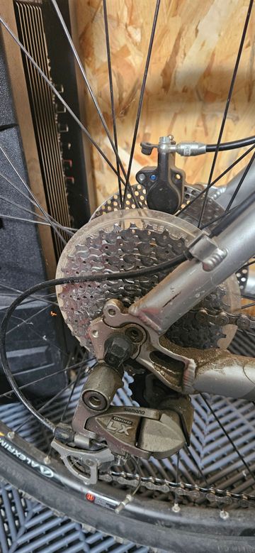 Used Giant Xtc 4 2008 Mountainbike, Light Gray — image 2 of 5