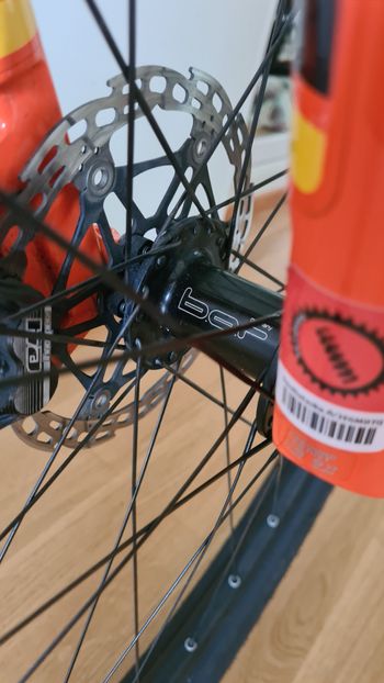 Używany Scott 710 Custom 2016 Mountainbike — zdjęcie 3 z 9