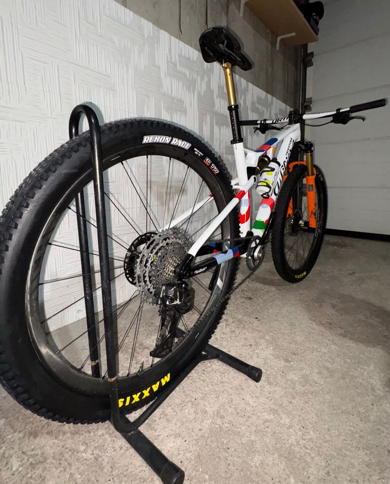 Brugt Wilier urta Max slr Custom Shimano XTR Di2 2025 Mountainbike — billede 3 af 3