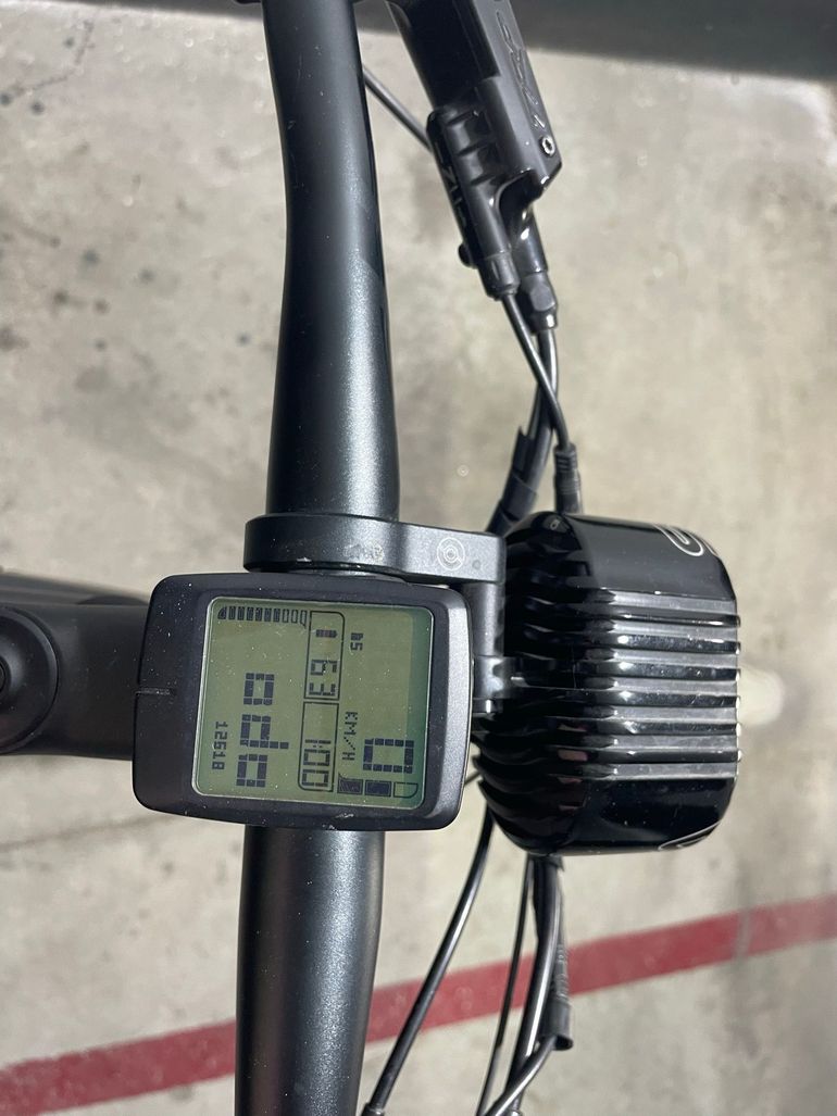 Used Specialized Vado 2017 Urban, Light Gray — image 6 of 17