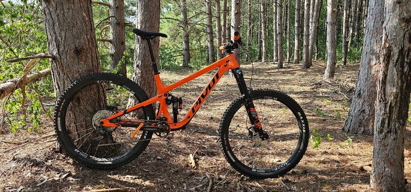 Used Pivot Firebird 29 Ride SLX/XT 2022 2022 MTB