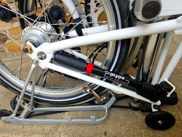 Used Brompton M6R 2019 2019 Urban, White — image 12 of 31