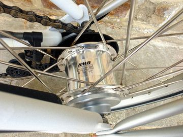 Used Brompton M6R 2019 2019 Urban, White — image 10 of 31
