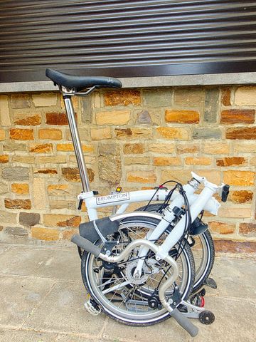 Used Brompton M6R 2019 2019 Urban, White — image 3 of 31