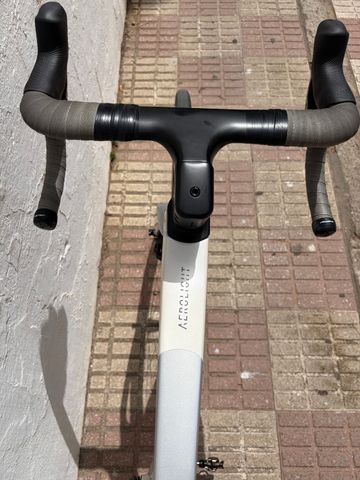 BH AEROLIGHT 7.0 2025 2025 Road & Gravel d'occasion — image 3 sur 11
