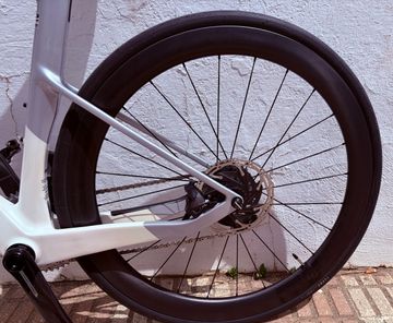 BH AEROLIGHT 7.0 2025 2025 Road & Gravel d'occasion — image 10 sur 11