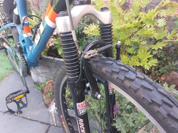 GT I Drive 5.0 2000 Mountainbike usato, Blu — immagine 3 di 5