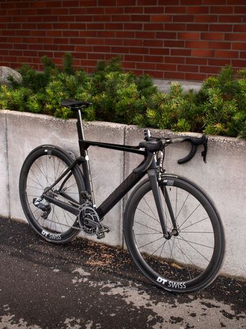 Used Merida REACTO 9000-E 2018 2018 Road & Gravel, Black — image 2 of 35