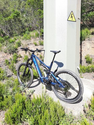 Used Lapierre Overvolt AM 7.7 2023 2023 Mountainbike, Blue, 27.5 — image 3 of 10