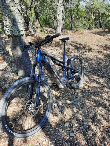 Used Lapierre Overvolt AM 7.7 2023 2023 Mountainbike, Blue, 27.5 — image 9 of 10