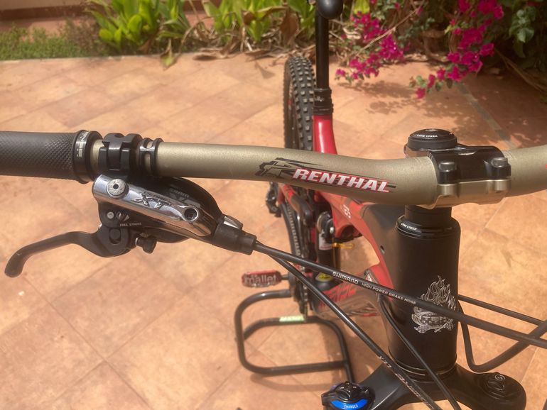 Used Intense Tracer Other SRAM 2016 Mountainbike, Red — image 2 of 3