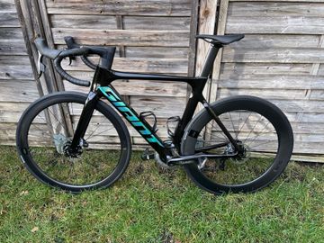 Giant Propel Advanced, Pro Disc 0 2022 2022 Road & Gravel d'occasion