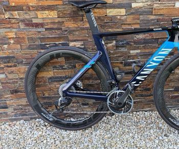 Gebrauchtes Canyon Aeroad CFR Disc eTap 2021 2021 Road & Gravel, Blau — Bild 7 von 7