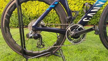 Używany Canyon Aeroad CFR Disc eTap 2021 2021 Road & Gravel — zdjęcie 12 z 14