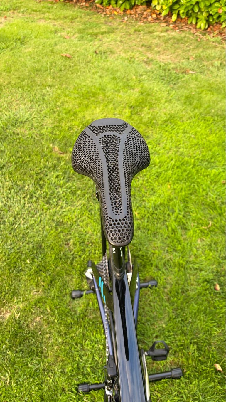 Używany Canyon Aeroad CFR Disc eTap 2021 2021 Road & Gravel — zdjęcie 8 z 14