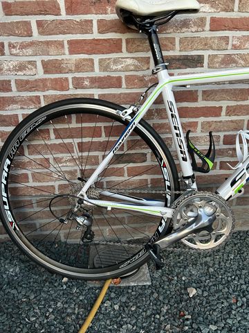 Used Sensa Romagna Shimano 105 2013 Road & Gravel, White — image 2 of 3