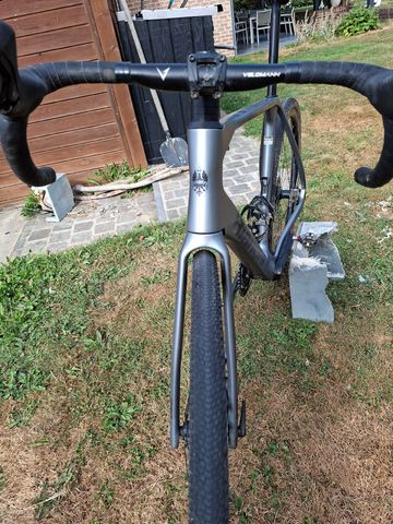Brugt Bianchi Impulso PRO GRX 820 disc 2024 2024 Road & Gravel — billede 4 af 8